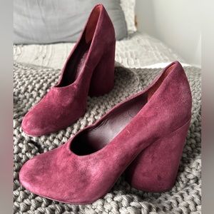 TORY BURCH Lucia Suede Chunky Heel Merlot Pump